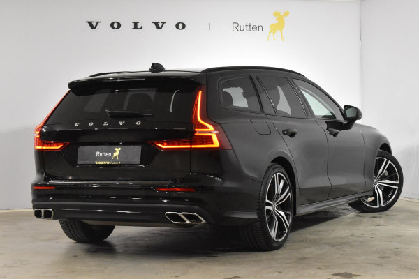 Volvo V60 B3 177PK Automaat Momentum Advantage Navigatie / Mortiz Leder / Parkeersensoren V & A/ Parkeercamera Achter / Stoelverwarming en Stuurwielverwarming / Voorruitverwarming /Adaptive Cruise Controle /Semi Elek. wegklapbare trekhaak