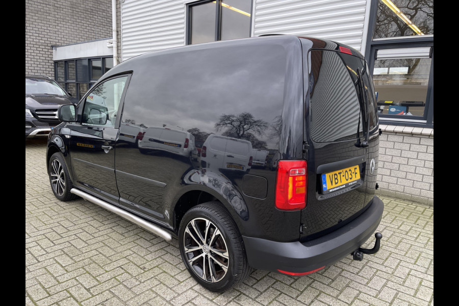 Volkswagen Caddy 2.0 TDI L1H1 BMT Economy Business / vaste prijs rijklaar € 10.950 ex btw / lease vanaf € 201 / airco / 17 Inch lichtmetalen velgen / sidebars / trekhaak / euro 6 !