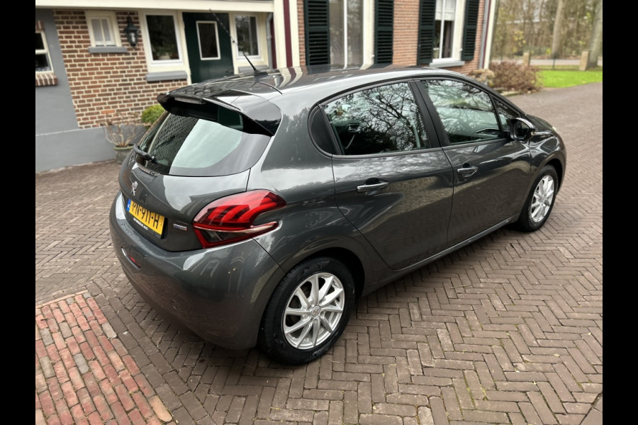 Peugeot 208 1.2 PT 5-drs. Active Navi, Carplay, LM-velgen, Cruise