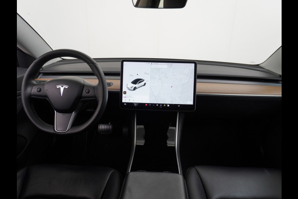 Tesla Model 3 Long Range 75kWh 463PK FSD-mogelijk Premium Audio 4wd Lmv 18" AutoPilot Panoramadak Camera's Leder Adaptive-CruiseControl-Stop&G Stoel en achterbank verwarming Keyless Electr.Stoelen+Memory+Easy-Entry WiFi Origineel Nederlandse auto, 1e Eigenaar, Grootste accu, Tot 16,5kwh thuis laden.