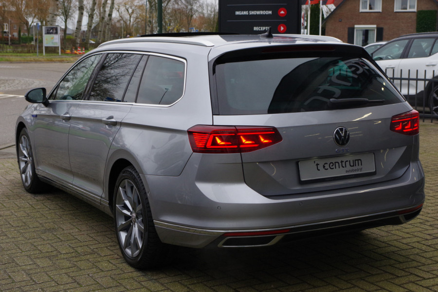 Volkswagen Passat Variant 1.4 TSI PHEV GTE 218 PK Business, Panoramadak, Elek. Trekhaak, Full-LED, Leder-Alcantara, Carplay, 360 Camera