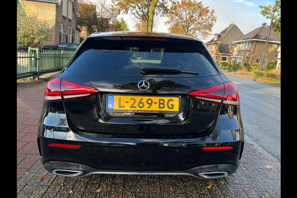 Mercedes-Benz A-Klasse 200 Premium Plus AMG voll opties !!