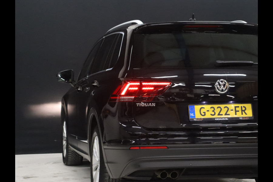 Volkswagen Tiguan 1.5 TSI ACT Sport [ADPATIVE CRUISE CONTROL, APPLE CARPLAY, SCHUIFKANTELDAK, MASSAGE STOELEN, DYN AUDIO, ALCANTARA, NIEUWSTAAT]