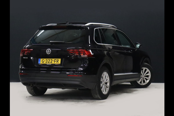 Volkswagen Tiguan 1.5 TSI ACT Sport [ADPATIVE CRUISE CONTROL, APPLE CARPLAY, SCHUIFKANTELDAK, MASSAGE STOELEN, DYN AUDIO, ALCANTARA, NIEUWSTAAT]