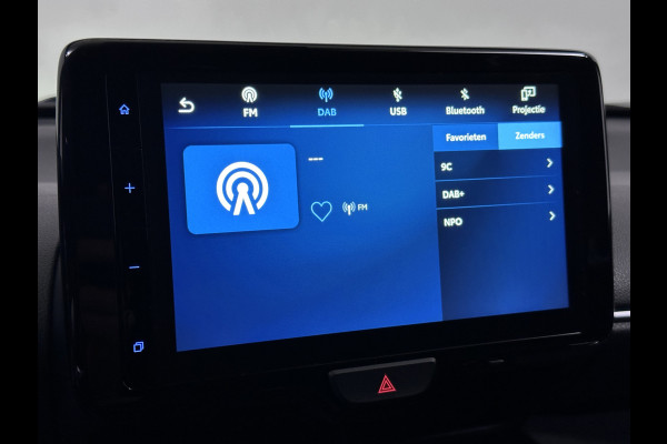 Toyota Yaris Cross 1.5 Hybrid Dynamic | Navigatie |  Apple Carplay | Camera | Adaptive Cruise | DAB | L.M. 17" |