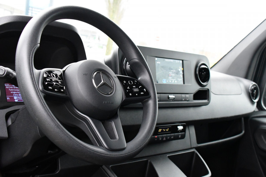 Mercedes-Benz Sprinter 317 1.9 CDI L2H2 RWD Camera, Cruise, Carplay, 3500KG Trekhaak, Mutlimedia, 170PK, Automaat, UNIEK!