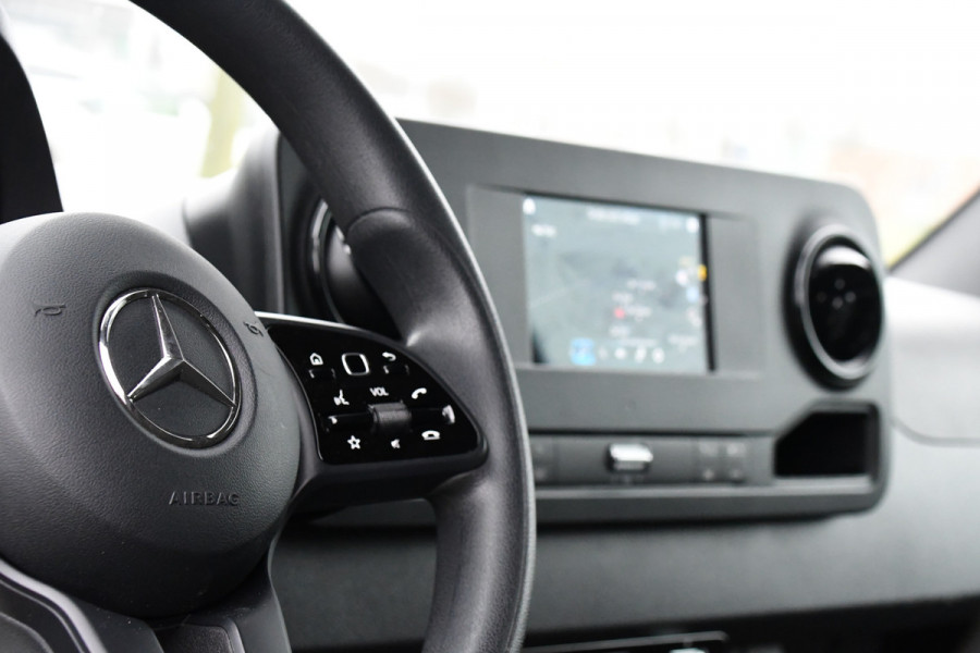 Mercedes-Benz Sprinter 317 1.9 CDI L2H2 RWD Camera, Cruise, Carplay, 3500KG Trekhaak, Mutlimedia, 170PK, Automaat, UNIEK!