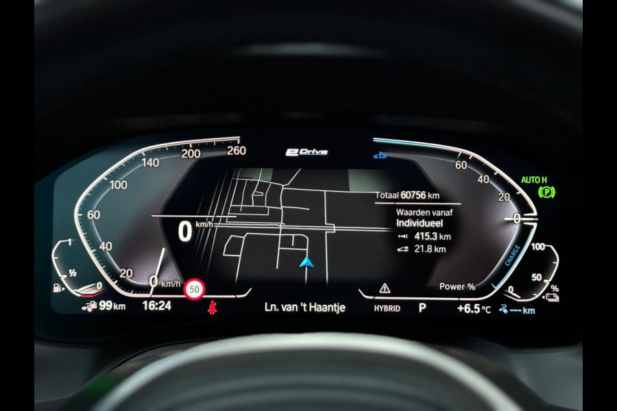 BMW 3-serie 330e xDrive Carbon/360/HUD/Pano