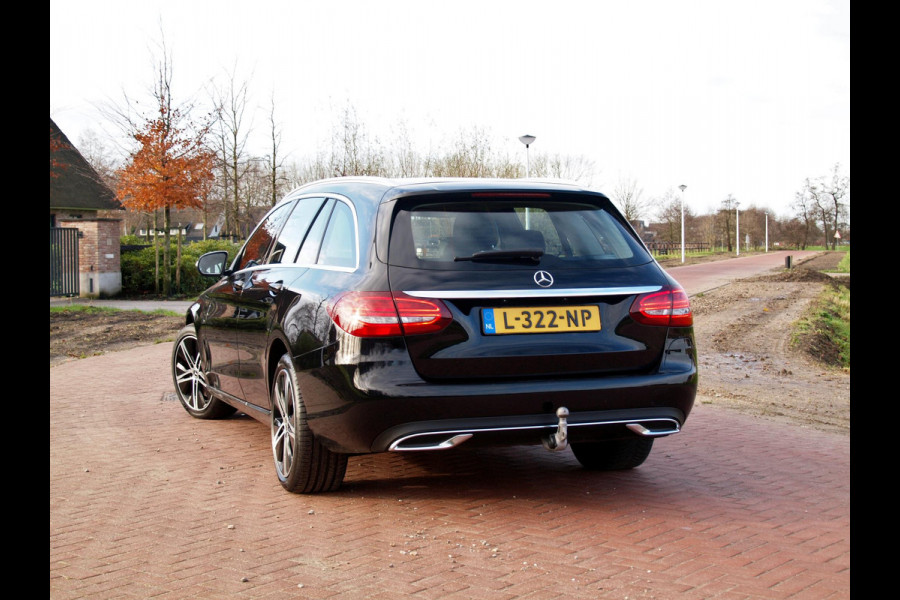 Mercedes-Benz C-Klasse Estate 300 de | Apple Carplay | Camera | Trekhaak | Cruise Control | LED |