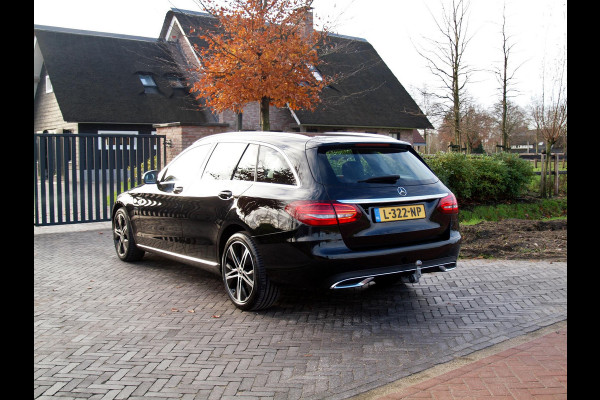 Mercedes-Benz C-Klasse Estate 300 de | Apple Carplay | Camera | Trekhaak | Cruise Control | LED |