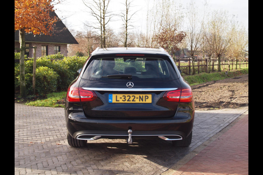 Mercedes-Benz C-Klasse Estate 300 de | Apple Carplay | Camera | Trekhaak | Cruise Control | LED |