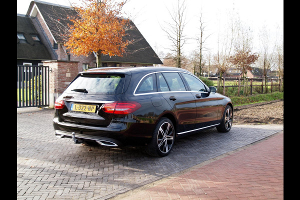 Mercedes-Benz C-Klasse Estate 300 de | Apple Carplay | Camera | Trekhaak | Cruise Control | LED |