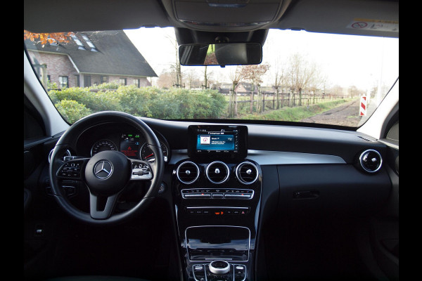 Mercedes-Benz C-Klasse Estate 300 de | Apple Carplay | Camera | Trekhaak | Cruise Control | LED |