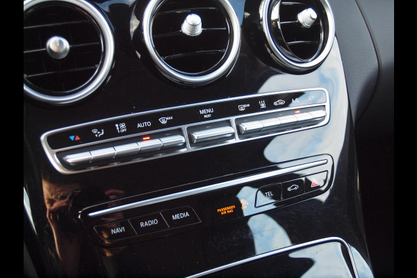 Mercedes-Benz C-Klasse Estate 300 de | Apple Carplay | Camera | Trekhaak | Cruise Control | LED |