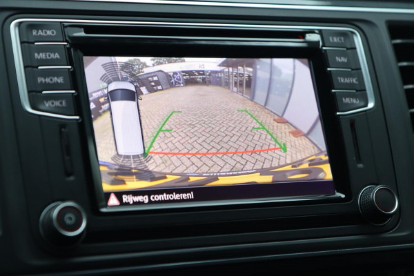 Volkswagen Multivan / CAMERA / CARPLAY / ACC / STOELVERW / 18''