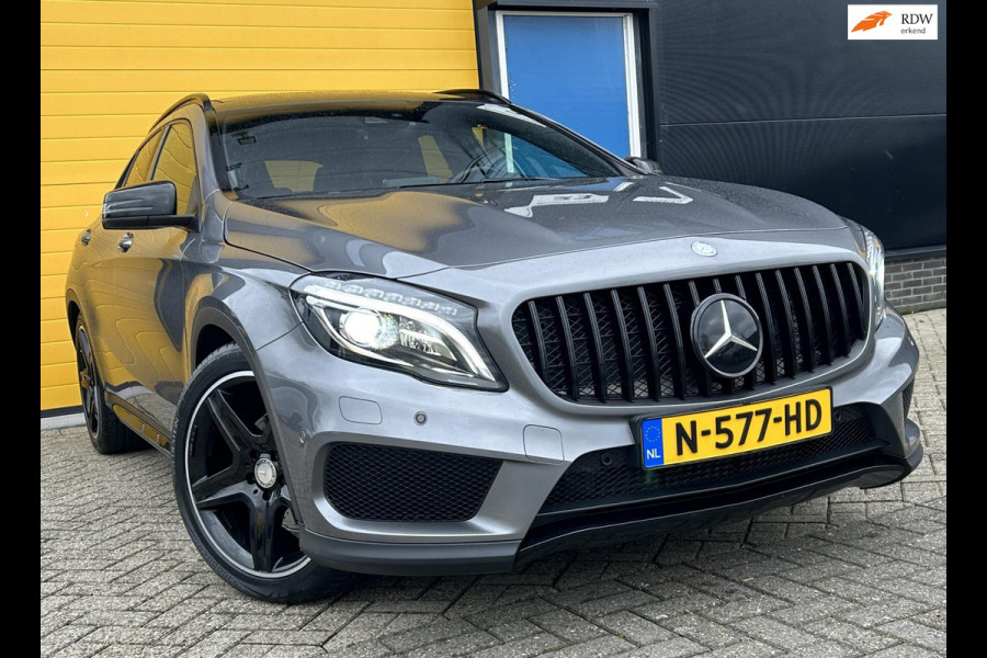 Mercedes-Benz GLA 200 AMG Pakket / Aut / 156 Pk / Cruise Control / Sfeerverlichting / Camera / Open Panoramadak