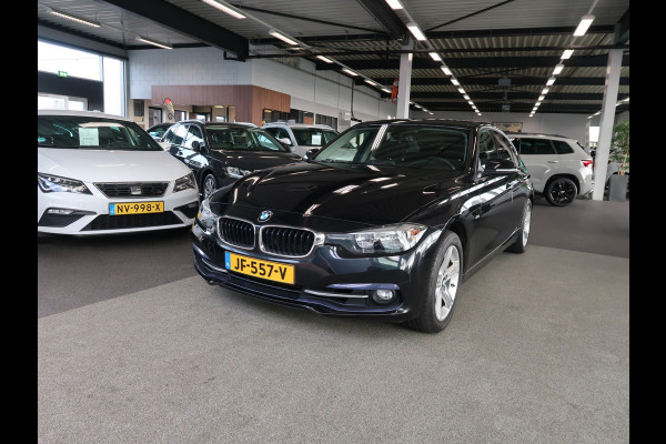 BMW 3 Serie 318i Automaat Sport NAVI/CLIMA/CRUISE/PDC/AFN.TREKHAAK