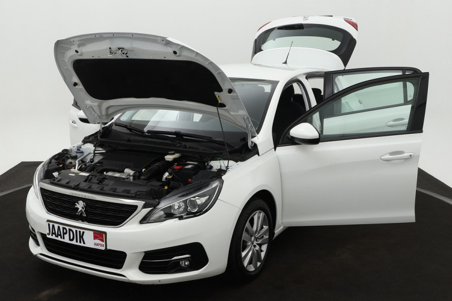 Peugeot 308 BWJ 10-2020 | 111 PK Active Pack | CLIMA | TREKHAAK | VIRTUAL COCKPIT | NAVI | LMV | CARPLAY |