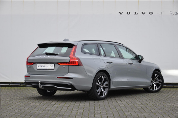 Volvo V60 B4 211PK Automaat Plus Dark Semi-elektrisch inklapbare trekhaak / Adaptive cruise control / Pilot assist / BLIS / Stoelverwarming voor en achter / Elektrische bedienbare stoelen voor met geheugen / Stuurverwarming / Parkeersensoren met camera / Elektrische achterklep / Keyless entry /