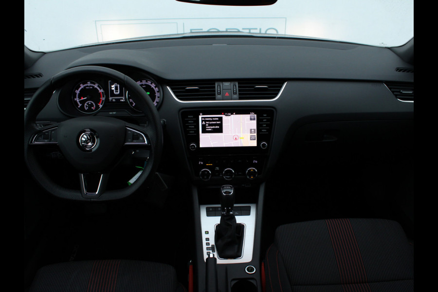 Škoda Octavia Combi 1.5 TSI Greentech Sport Business NL AUTO | CAMERA | CARPLAY | SPORTSTOELEN