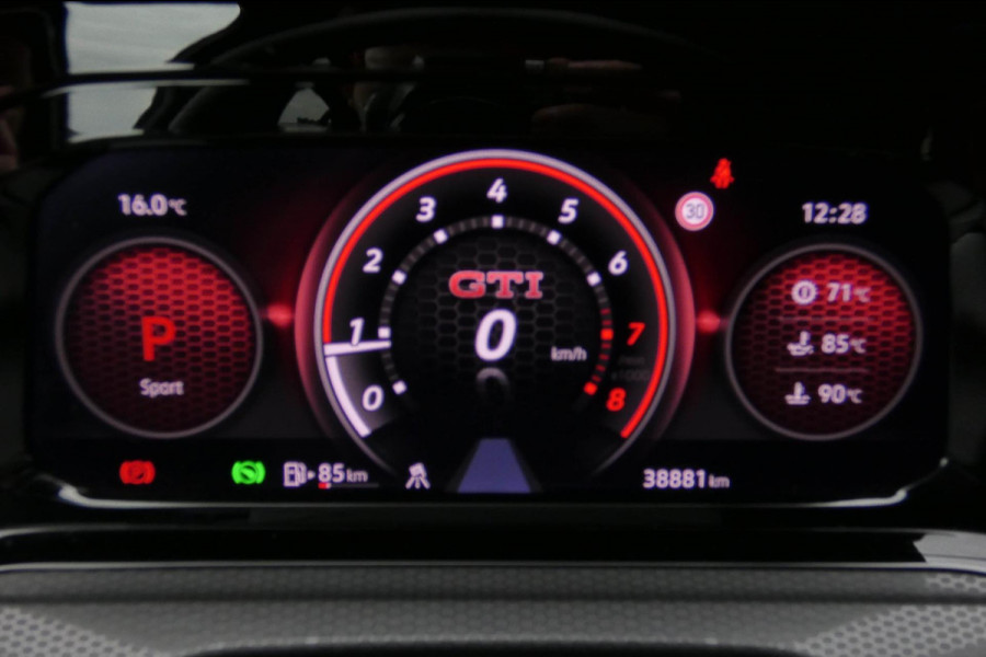 Volkswagen Golf 2.0 TSI GTI | DEALERONDERHOUDEN | FABRIEKSGARANTIE T/M 2025 | STUURVERWARMING | HEAD UP DISPLAY