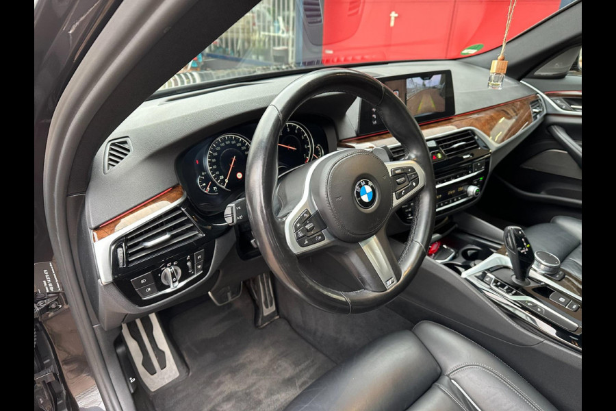 BMW 5 Serie 530i xDrive | M Sport | Vol Opties