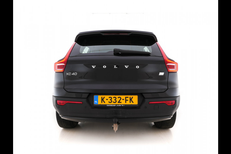 Volvo XC40 Recharge P8 AWD R-Design [ 3-Fase ] (INCL-BTW) *DIGI-COCKPIT | FULL-LED | PREMIUM-AUDIO | DAB | APP.CONNECT | BLIND-SPOT | NAVI-FULLMAP | ALCANTARA-LEATHER | ECC | PDC | TOWBAR | SPORT-SEATS | 19''ALU *