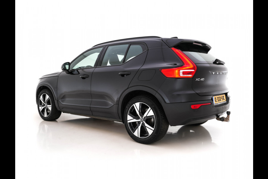 Volvo XC40 Recharge P8 AWD R-Design [ 3-Fase ] (INCL-BTW) *DIGI-COCKPIT | FULL-LED | PREMIUM-AUDIO | DAB | APP.CONNECT | BLIND-SPOT | NAVI-FULLMAP | ALCANTARA-LEATHER | ECC | PDC | TOWBAR | SPORT-SEATS | 19''ALU *