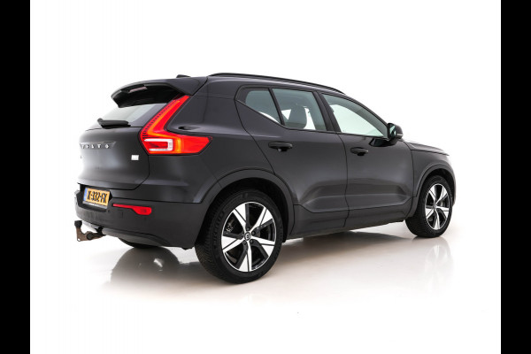 Volvo XC40 Recharge P8 AWD R-Design [ 3-Fase ] (INCL-BTW) *DIGI-COCKPIT | FULL-LED | PREMIUM-AUDIO | DAB | APP.CONNECT | BLIND-SPOT | NAVI-FULLMAP | ALCANTARA-LEATHER | ECC | PDC | TOWBAR | SPORT-SEATS | 19''ALU *