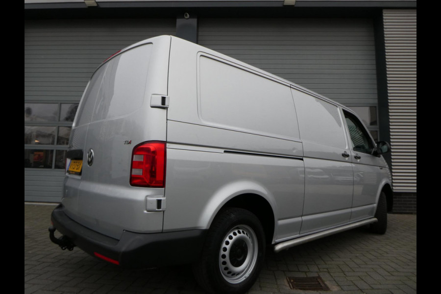 Volkswagen Transporter 2.0tdi 150pk, L2, Euro 6, Airco, Camera, trekhaak, Navigatie, Cruisecontrol.