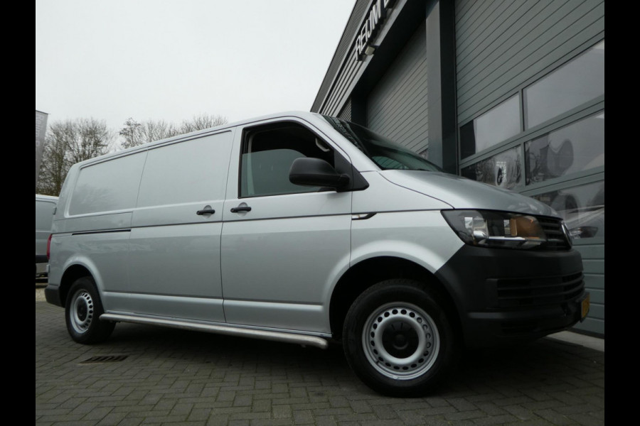 Volkswagen Transporter 2.0tdi 150pk, L2, Euro 6, Airco, Camera, trekhaak, Navigatie, Cruisecontrol.