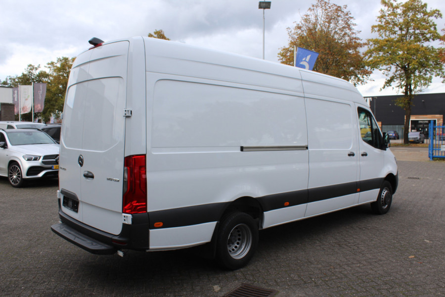 Mercedes-Benz Sprinter 519 CDI L3H2 RWD MBUX met parkeerpakket en camera, Geveerde stoel, Distronic