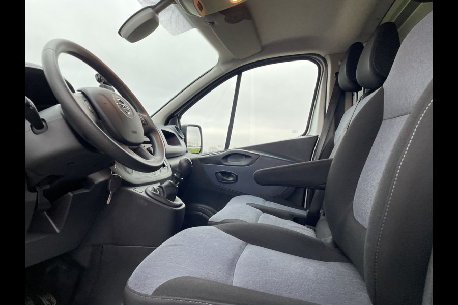 Opel Vivaro 1.6 CDTI 126pk E6 Edition, 3 Zits, Lease €239 p/m, Airco, Navi + Camera, PDC, Trekhaak, Volledig onderhoudshistorie aanwezig