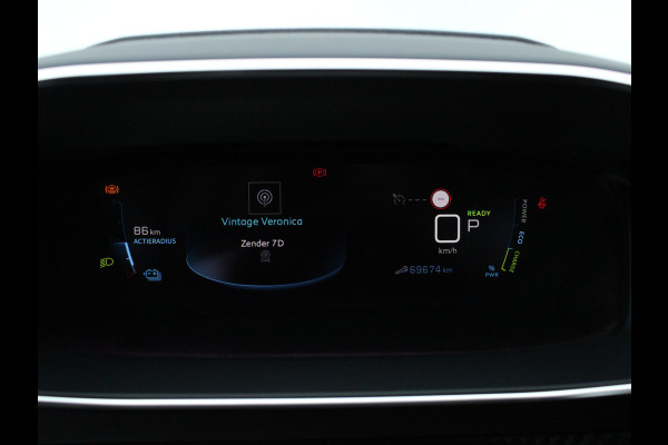 Peugeot e-2008 EV Allure Pack 50 kWh NL AUTO | CARPLAY | SOH BEKEND