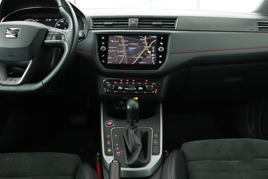 Seat Arona 1.0 TSI FR Intens | Stoelverwarming | Trekhaak | Leder/Alcantara | Adaptive cruise | Camera | Virtual Cockpit | Carplay | Full LED | Dodehoek detectie | Navigatie | Keyless