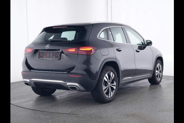 Mercedes-Benz GLA 250 e Face Lift Plug-In Hybride | Trekhaak | Dodehoek assist | Park-Pakket met 360°-Camera | tot 11 kW Laden | Inclusief 24 maanden MB Certified garantie voor Europa.