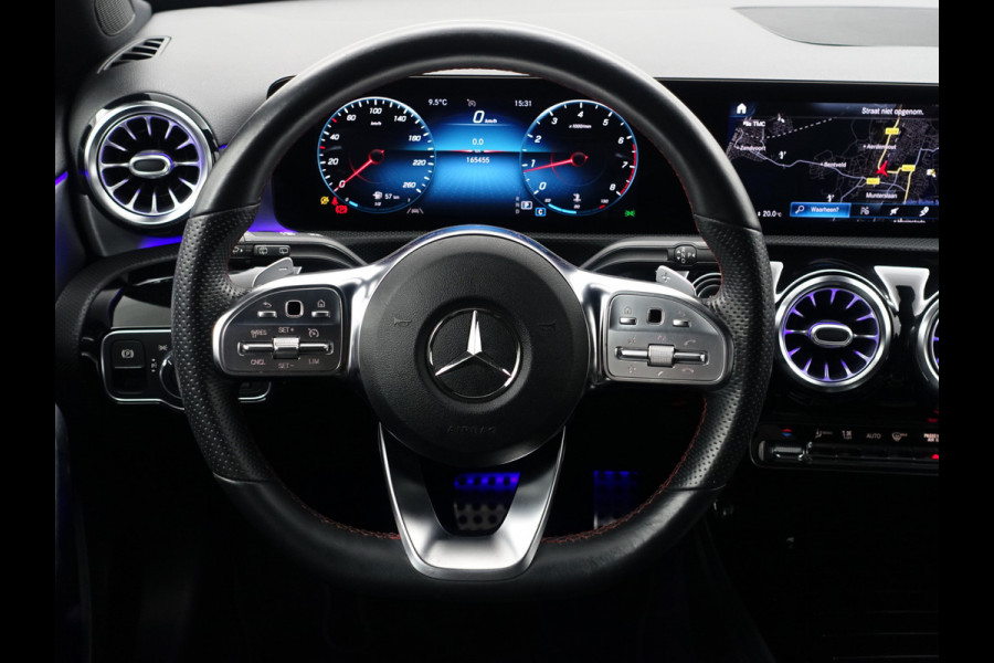 Mercedes-Benz A-Klasse 180 AMG Night Edition Aut- Panodak I Memory seats I LMV I Sfeerverlichting I Xenon Led