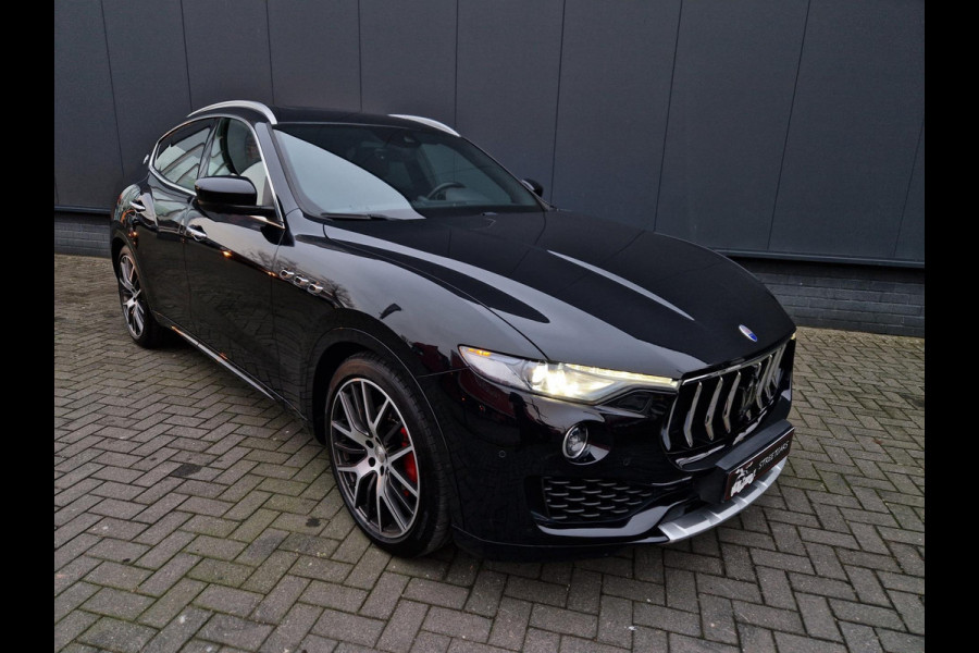 Maserati Levante 3.0 V6 D AWD Gransport /Pano /Luchtvering /Soundbox