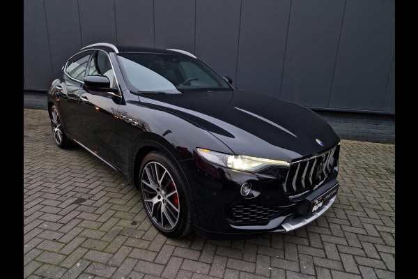 Maserati Levante 3.0 V6 D AWD Gransport /Pano /Luchtvering /Soundbox