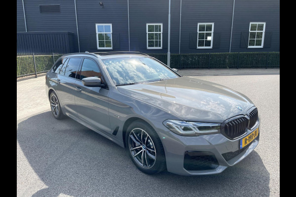 BMW 5 Serie Touring 530e Edition-Plus M Sport Panodak Laserled HUD Harman Kardon 360"Camera