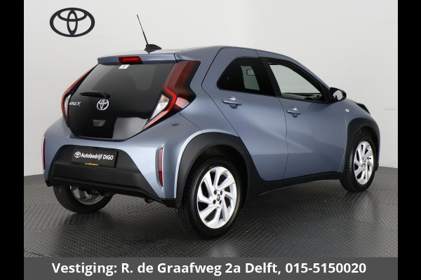 Toyota Aygo X 1.0 VVT-i MT first | Stoelverwarming | Apple CarPlay & AndroidAUTO | Camera