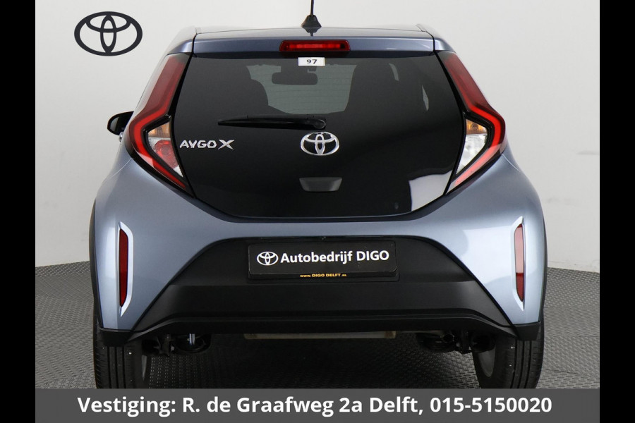 Toyota Aygo X 1.0 VVT-i MT first | Stoelverwarming | Apple CarPlay & AndroidAUTO | Camera