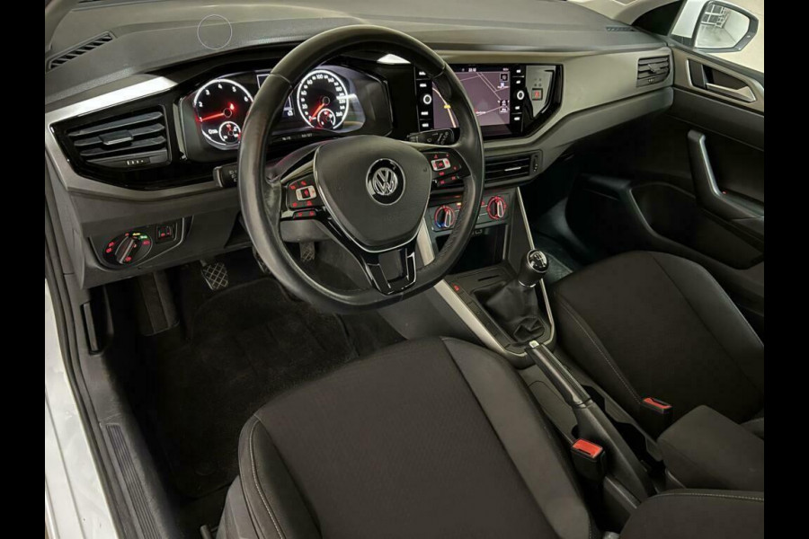 Volkswagen Polo 1.0 TSI R-Line Pano Virtual CarPlay