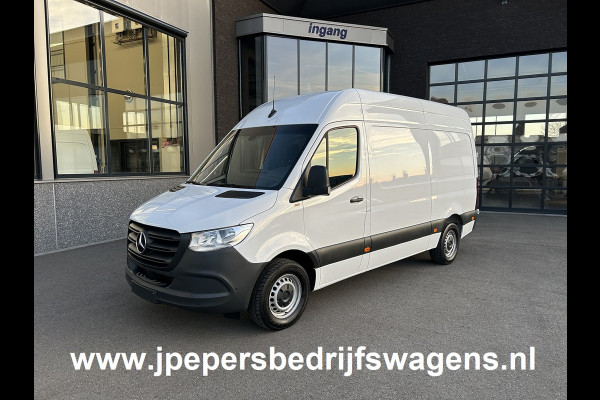 Mercedes-Benz Sprinter 317 CDI L2 H2 MBUX / Camera / Parkeersensoren / Carplay navigatie / Cruise control / Airco / 270 Graden achterdeuren