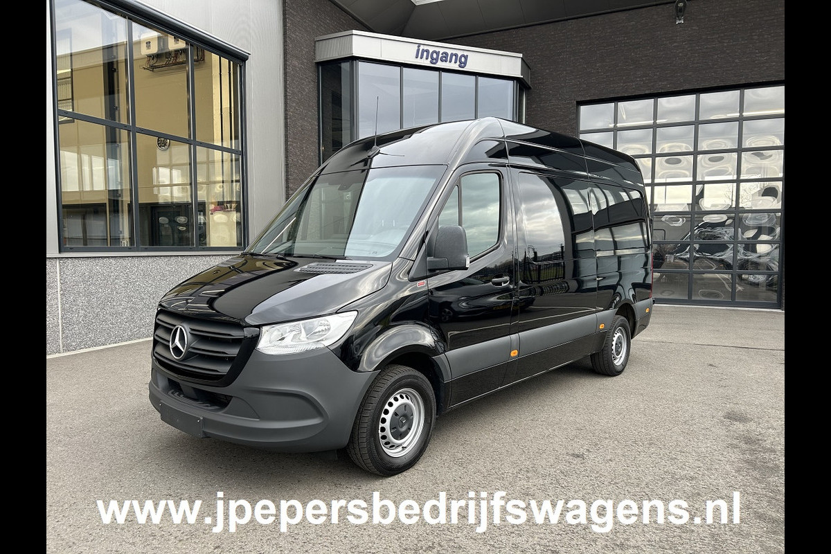 Mercedes-Benz Sprinter 317 CDI L2 H2 Automaat / MBUX / Camera / Carplay navigatie / Cruise control / Airco / 270 Graden achterdeuren