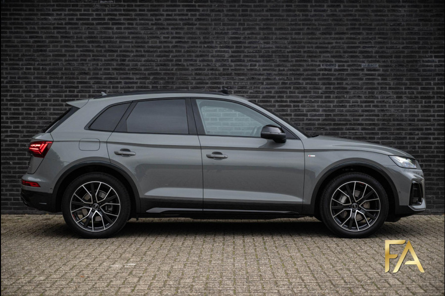 Audi Q5 50 TFSI e S edition Quantumgrey/PANO/Luchtvering/B&O