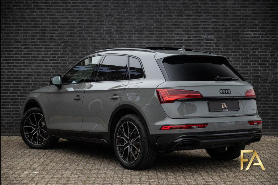 Audi Q5 50 TFSI e S edition Quantumgrey/PANO/Luchtvering/B&O