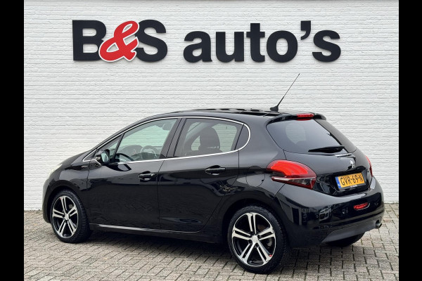 Peugeot 208 1.2 PureTech GT-line Parkeersensor plus achteruitrij camera Cruise Control Sportstoelen Apple / Android Carplay