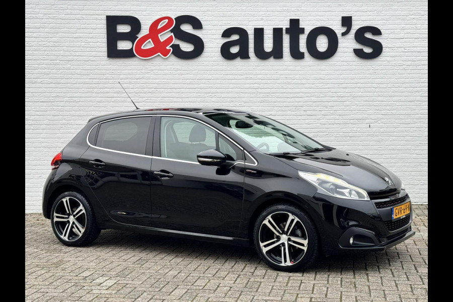 Peugeot 208 1.2 PureTech GT-line Parkeersensor plus achteruitrij camera Cruise Control Sportstoelen Apple / Android Carplay