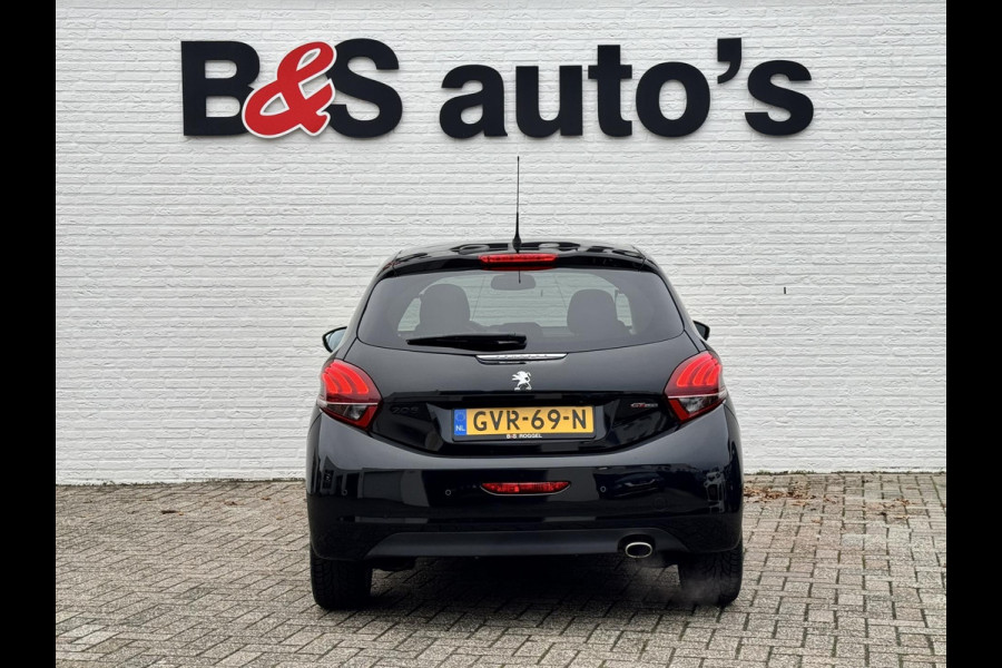 Peugeot 208 1.2 PureTech GT-line Parkeersensor plus achteruitrij camera Cruise Control Sportstoelen Apple / Android Carplay